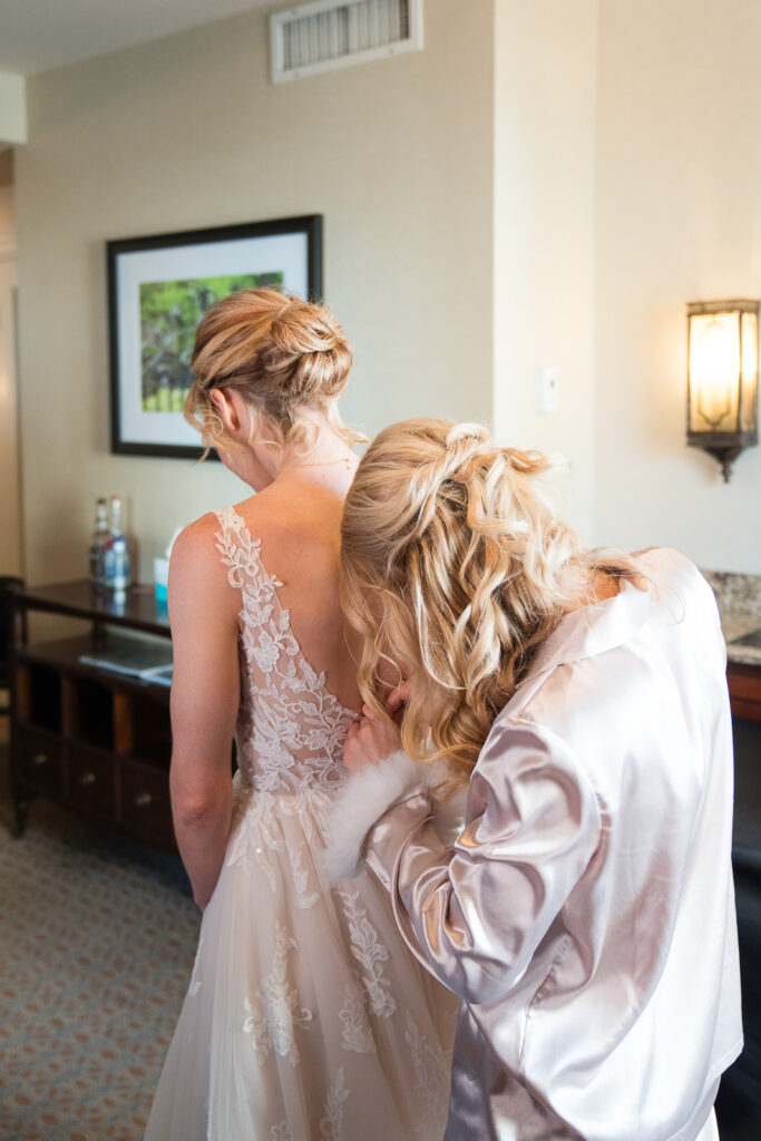 Louisville wedding get ready