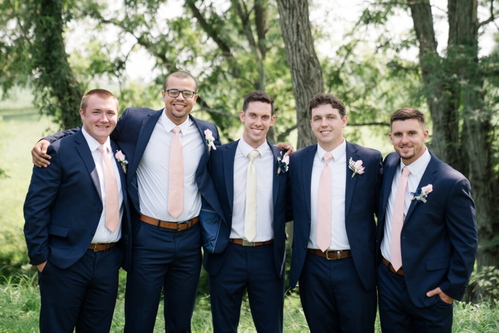 Kentucky wedding photography groomsmen and groom in navy 