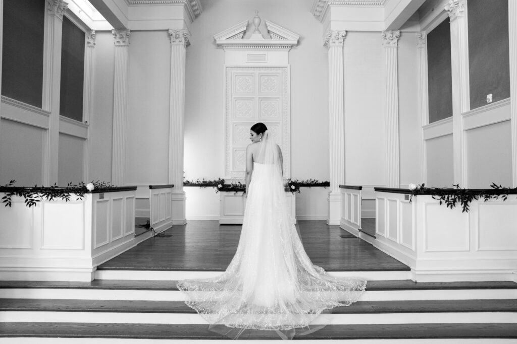 spring wedding bride veil